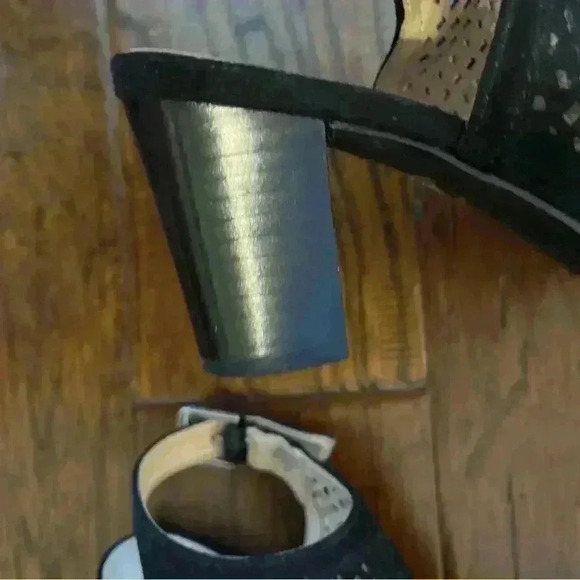 Unisa "Unpryce" open toe black size 6.5 faux perforated suede heels - Picture 10 of 11